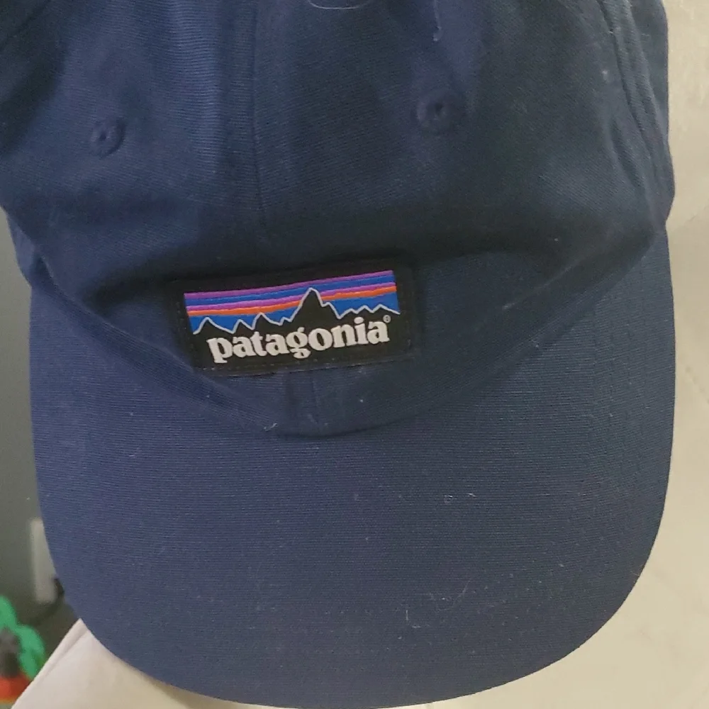 Patagonia Dark Blue Cap with Strap Unisex - Picture 8 of 9
